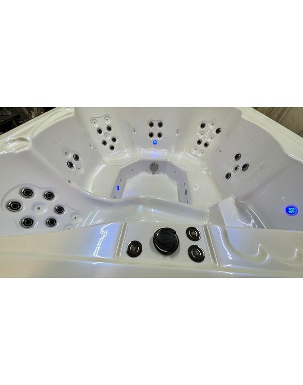 Whirlpools mit Acryleinsatz 2.20 x 2.20m - 6 plätze 19
